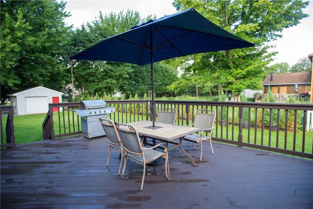 93 Glen Acre Drive, Henrietta, NY 14534
