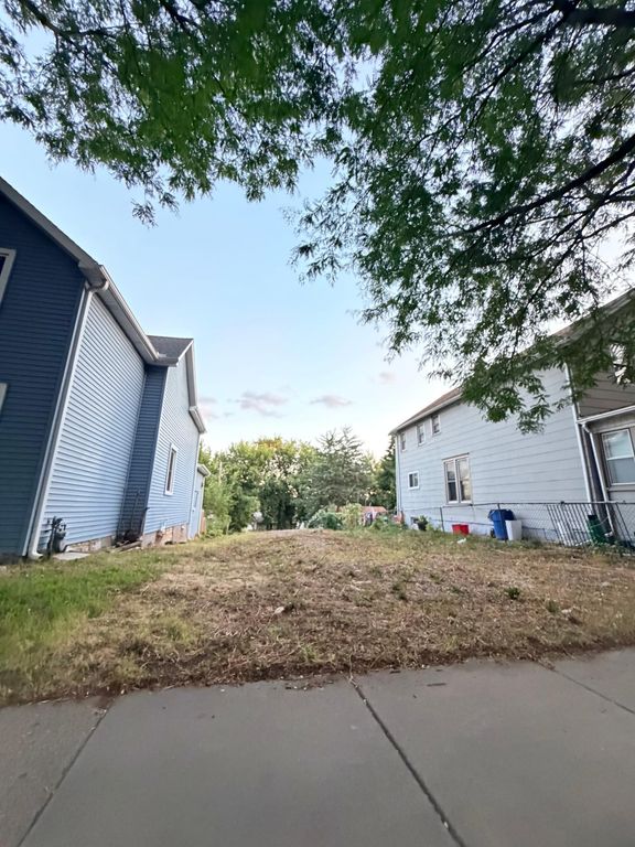 914 York Avenue, Saint Paul, MN 55106 — exterior