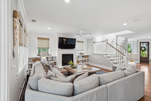 105 Forest Trail, Isle Of Palms, SC 29451