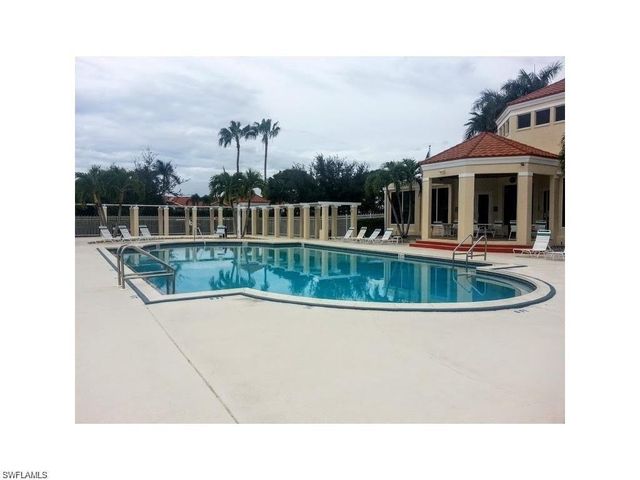 7768 Jewel LN 202, Naples, FL 34109