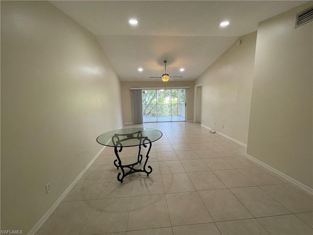 7768 Jewel LN 202, Naples, FL 34109