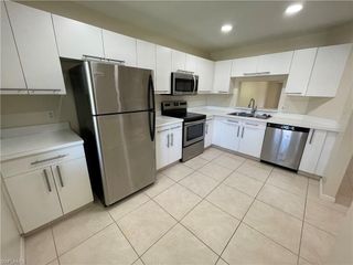 7768 Jewel LN 202, Naples, FL 34109