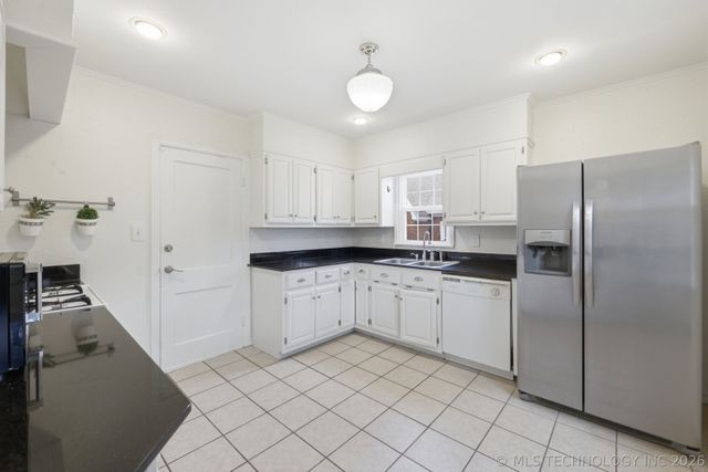 111 Waverly Drive, Tulsa, OK 74104