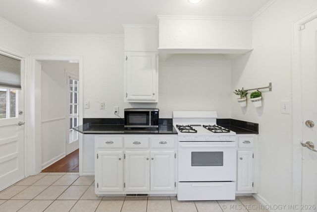 111 Waverly Drive, Tulsa, OK 74104