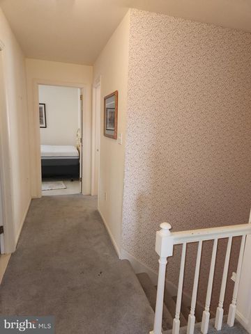 2962 KINGS LN, Lancaster, PA 17601