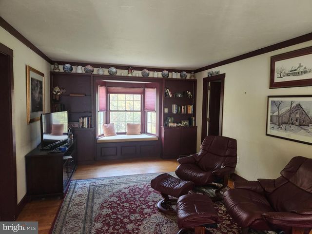 2962 KINGS LN, Lancaster, PA 17601