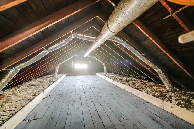 1535 E 84th Place, Chicago, IL 60619