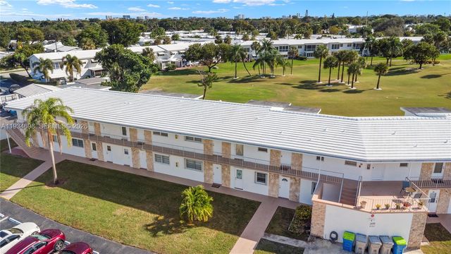 2850 W Golf Blvd 211, Pompano Beach, FL 33064