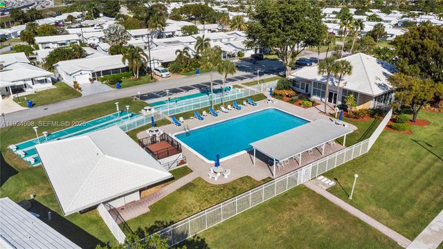 2850 W Golf Blvd 211, Pompano Beach, FL 33064