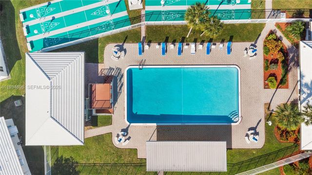 2850 W Golf Blvd 211, Pompano Beach, FL 33064