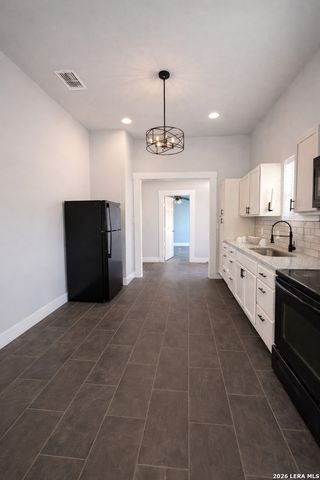 1139 Morales, San Antonio, TX 78207