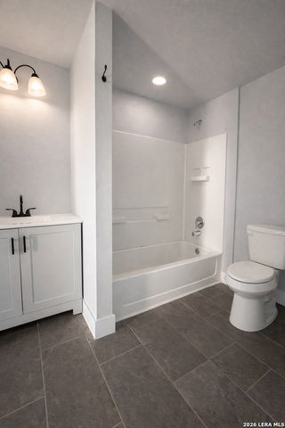 1139 Morales, San Antonio, TX 78207