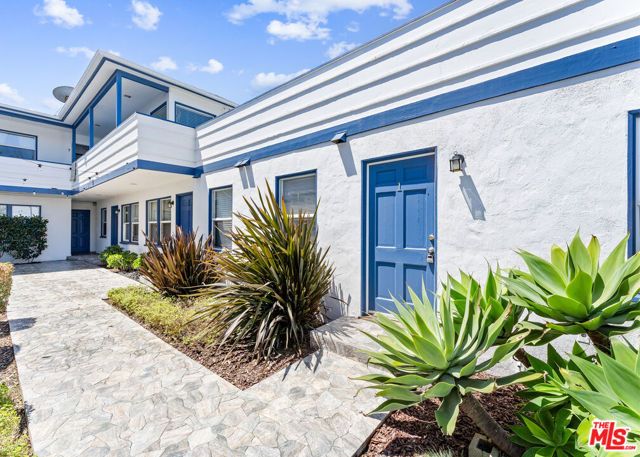 1701 W Balboa Boulevard, Newport Beach, CA 92663