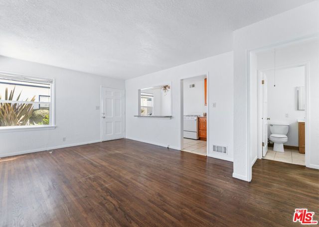 1701 W Balboa Boulevard, Newport Beach, CA 92663