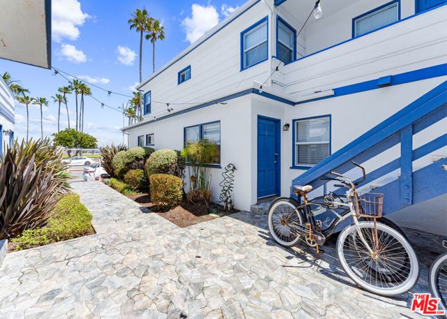 1701 W Balboa Boulevard, Newport Beach, CA 92663