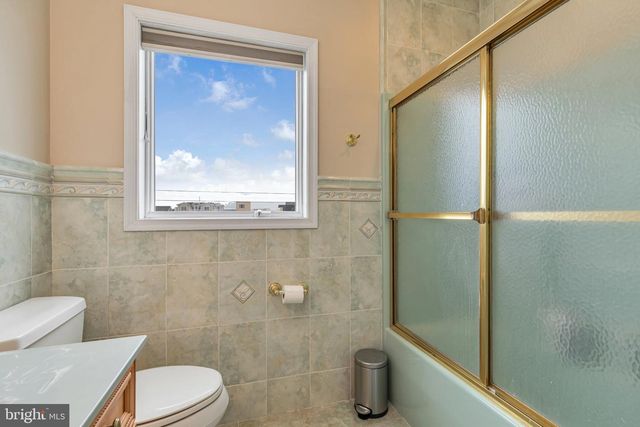 1220 S GREEN ST, Tuckerton, NJ 08087