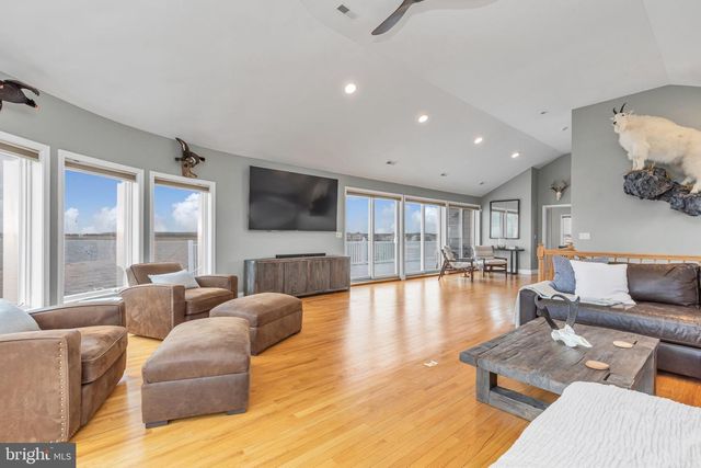 1220 S GREEN ST, Tuckerton, NJ 08087