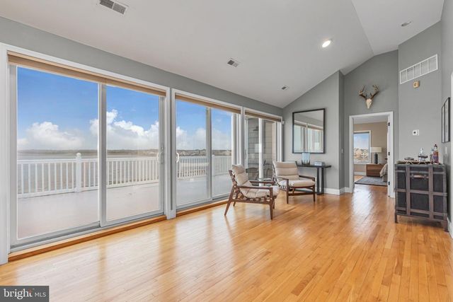 1220 S GREEN ST, Tuckerton, NJ 08087