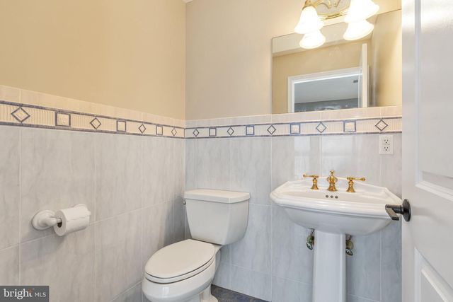 1220 S GREEN ST, Tuckerton, NJ 08087