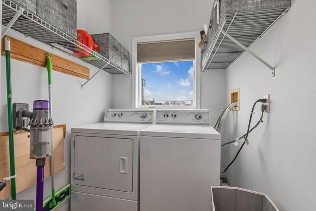 1220 S GREEN ST, Tuckerton, NJ 08087