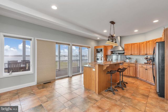 1220 S GREEN ST, Tuckerton, NJ 08087