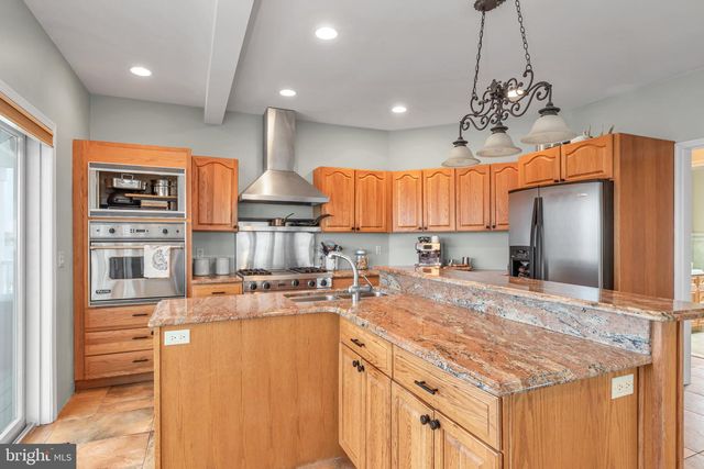 1220 S GREEN ST, Tuckerton, NJ 08087
