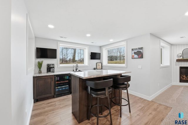 717 N Willow Creek Ave Avenue, Sioux Falls, SD 57110