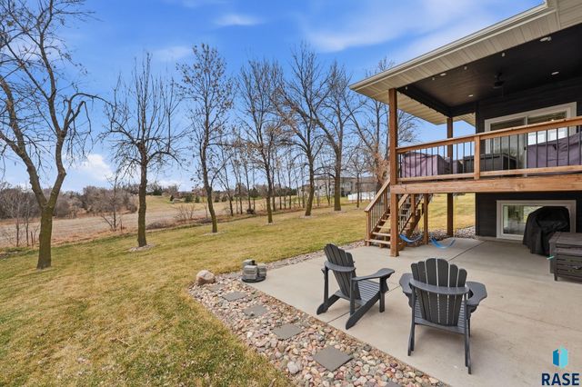 717 N Willow Creek Ave Avenue, Sioux Falls, SD 57110