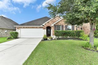 3610 Emerald Falls Lane, Pearland, TX 77581
