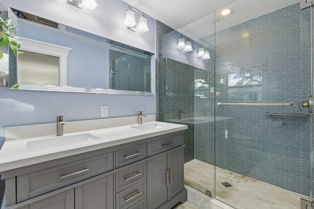 1828 Ems Road E, Fort Worth, TX 76116