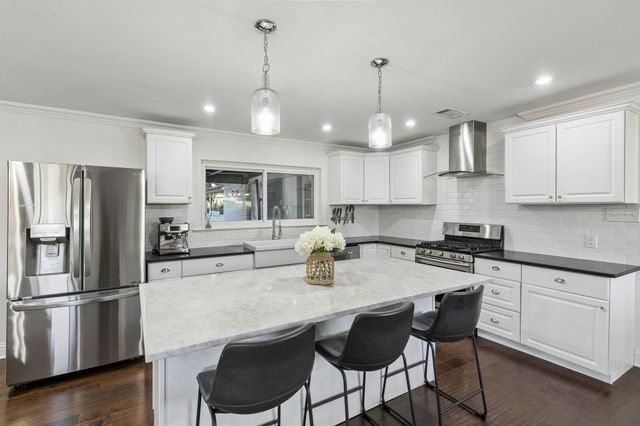 1828 Ems Road E, Fort Worth, TX 76116