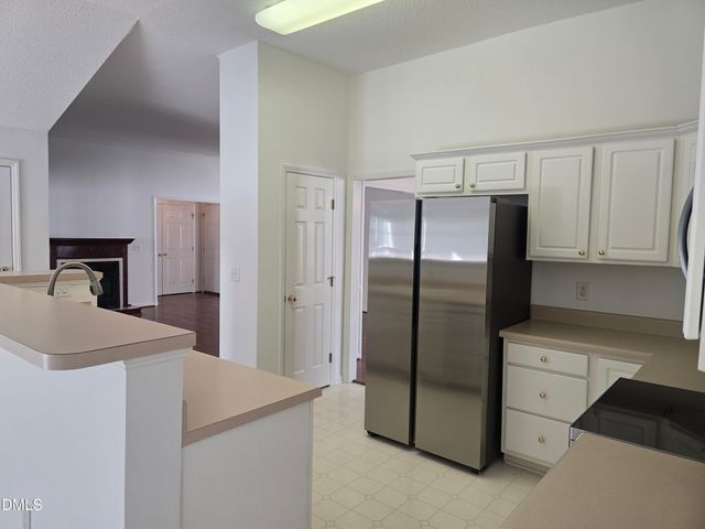 1219 Waterford Green Drive, Apex, NC 27502