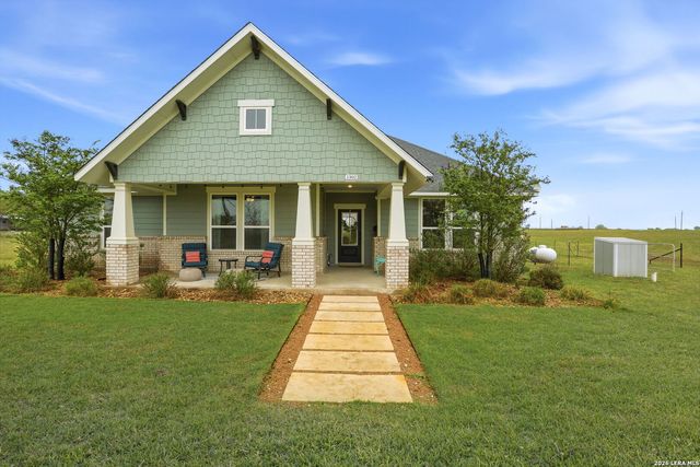 1302 COUNTRYSIDE BND, Fredericksburg, TX 78624