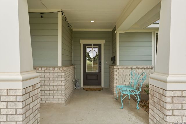 1302 COUNTRYSIDE BND, Fredericksburg, TX 78624