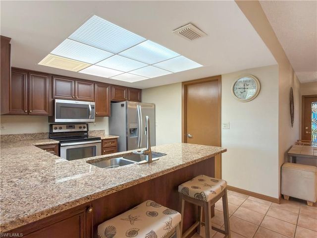 1232 Haddington CIR 65, Sun City Center, FL 33573