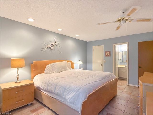 1232 Haddington CIR 65, Sun City Center, FL 33573