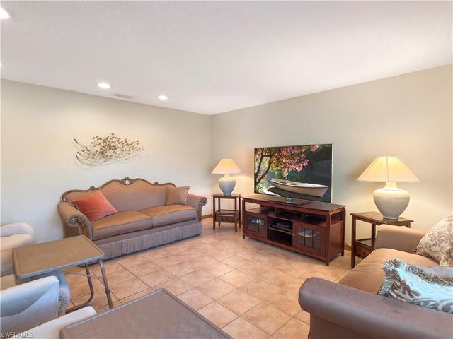 1232 Haddington CIR 65, Sun City Center, FL 33573