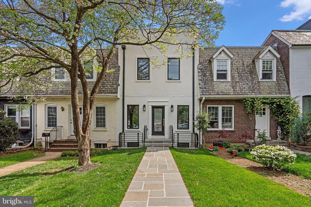 3710 S ST NW, Washington, DC 20007