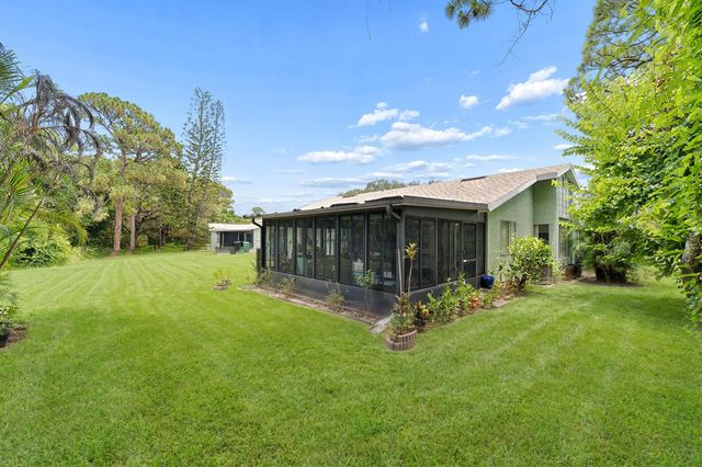 1382 SE Rivergreen Circle, Port St. Lucie, FL 34952
