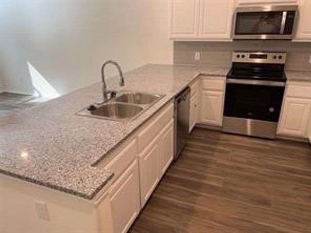 802 S 5th Street 3, Bonham, TX 75418