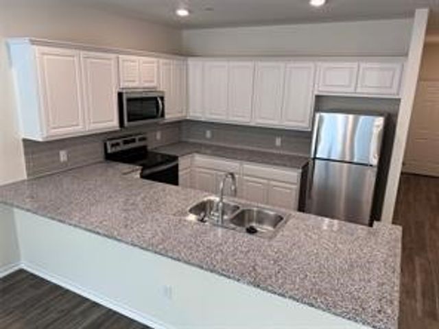 802 S 5th Street 3, Bonham, TX 75418