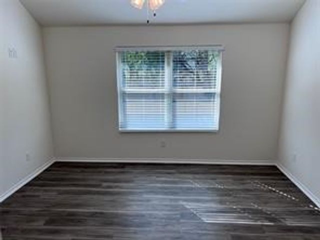 802 S 5th Street 3, Bonham, TX 75418