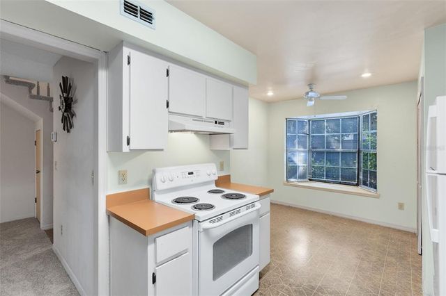 714 EDGEWATER DRIVE, Orlando, FL 32804