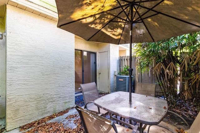714 EDGEWATER DRIVE, Orlando, FL 32804