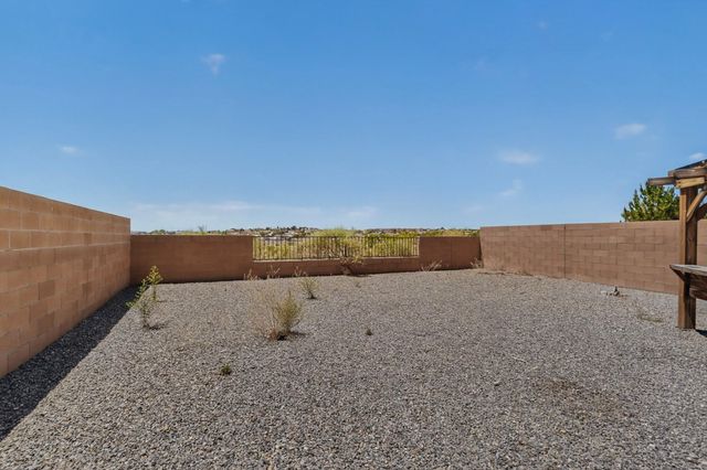 2448 Violeta Circle SE, Rio Rancho, NM 87124