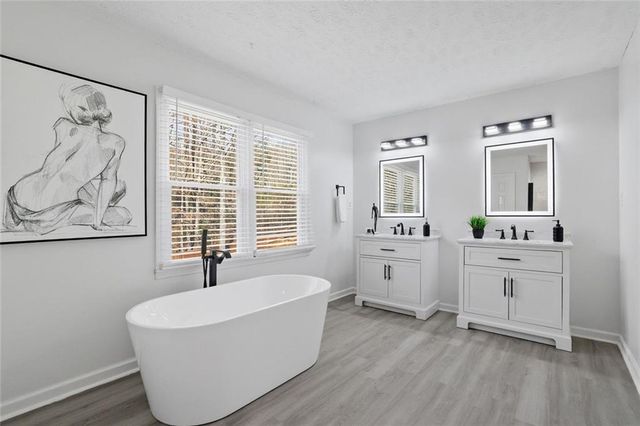 4645 Riveredge Cove, Snellville, GA 30039