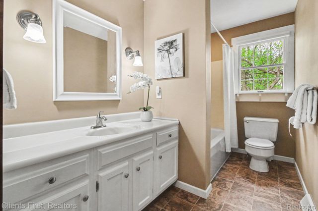 259 Wing Court, Northville, MI 48167