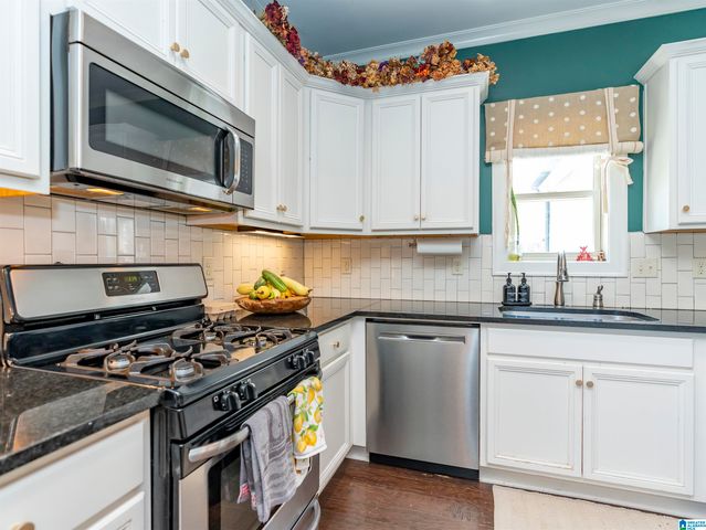 351 LAKE CHELSEA COURT, Chelsea, AL 35043