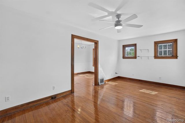 702 Leland Street, Flint, MI 48507