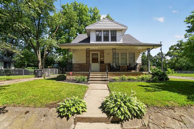 702 Leland Street, Flint, MI 48507